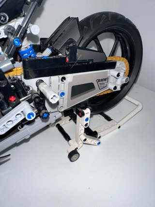 Lego Technic BMW S 1000 RR