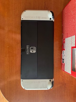 Nintendo Switch OLED Bianca e Nera