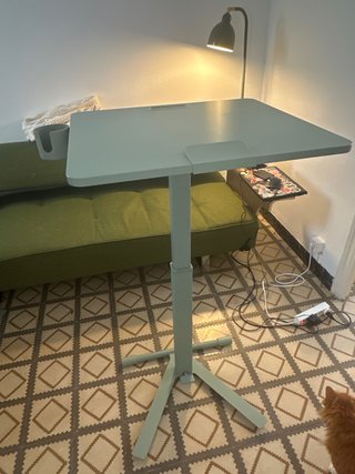 Mesa Mittzon plegable y de altura ajustable IKEA