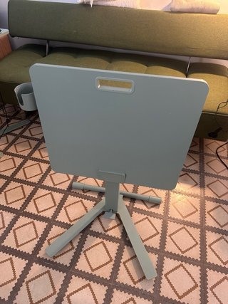 Mesa Mittzon plegable y de altura ajustable IKEA
