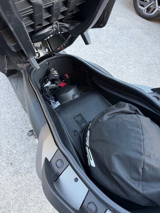 Yamaha XMax 250 Gris