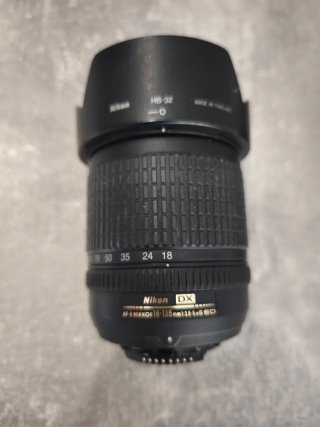 Cámara Nikon D200 como nueva con objetivo