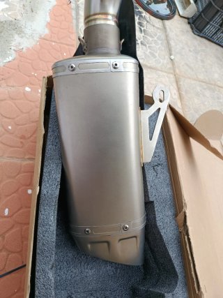 Tubo de escape Akrapovič F900XR