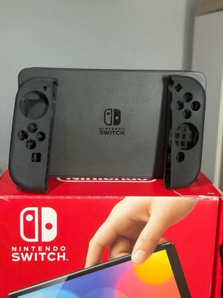 Nintendo Switch OLED + Accessori