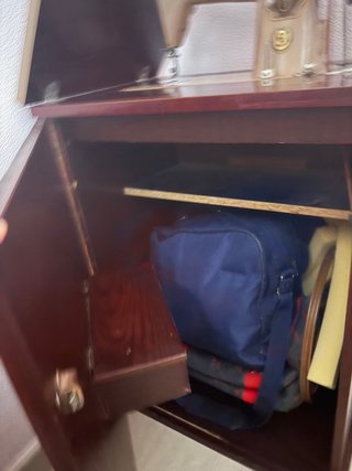 Máquina de coser SINGER con mueble