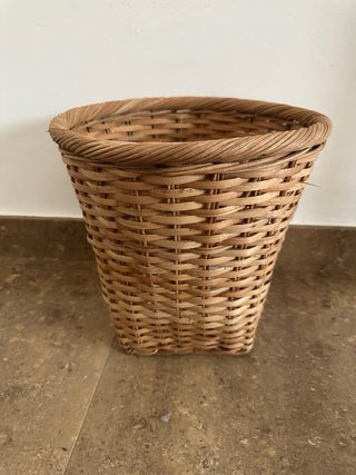 Silla de estudio + Flexo + Papelera