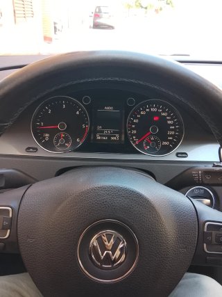 Volkswagen Passat 2010