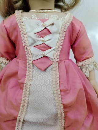 MUÑECA ELIZABETH DOLL