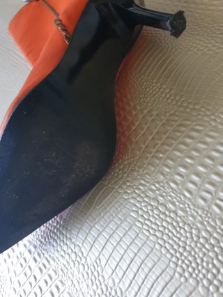 Botas de piel naranja