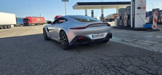 Aston Martin Vantage 2021