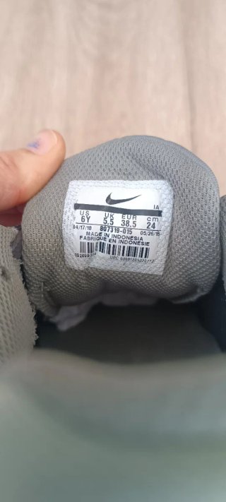 Tênis Nike Unissex Tamanho 38