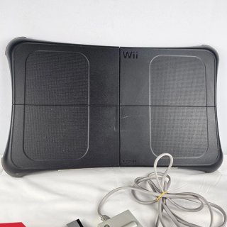 Nintendo Wii + Wii Fit Plus + Wii Sports