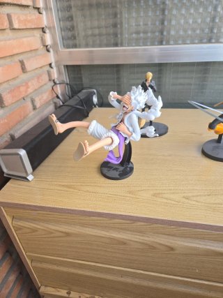 Figura Luffy Gear 5 One Piece