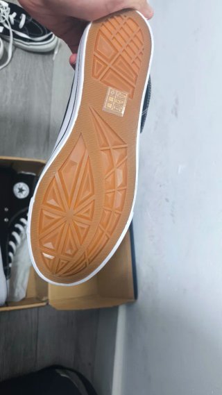 Zapatillas de bota. Nuevas. Hombre.