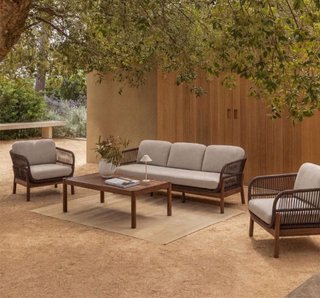 Mesa de terraza de madera