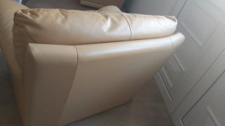 Conjunto 3 sofás de couro bege