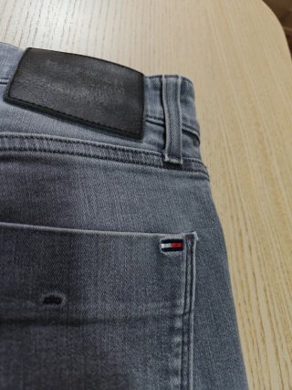 Vaqueros Tommy Hilfiger Scanton - Talla 32/32