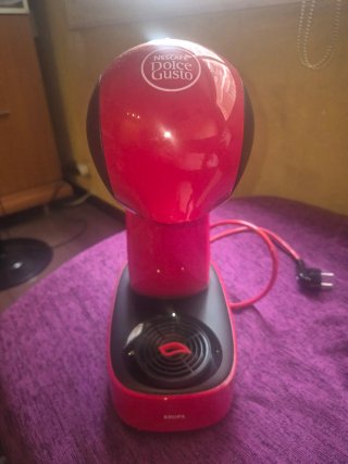 Cafetera Krups Dolce Gusto Roja