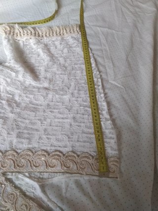 Túnica blanca de encaje