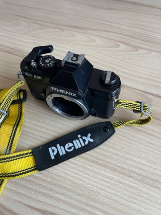 Fotocamera Phenix DC 828 con cinturino