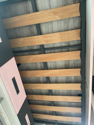 Cama nido, escritorio y estantería