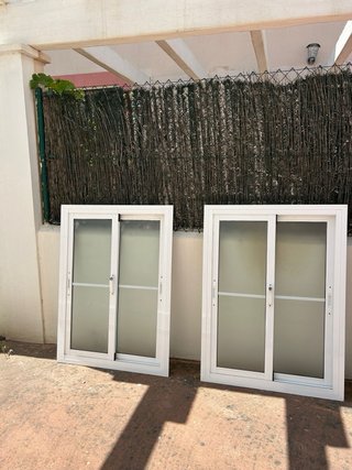 Ventana corredera aluminio blanca