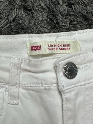 Levi's 720 High Rise Super Skinny Bianco W24