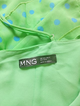 Vestido Mango verde lunares azules y volantes