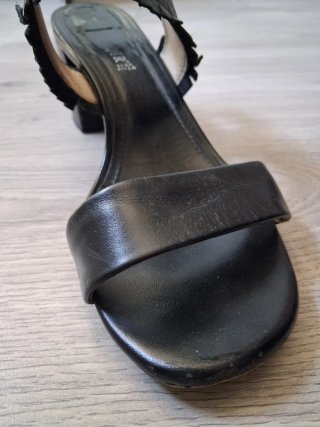 Sandalias tacón Café Noir negras
