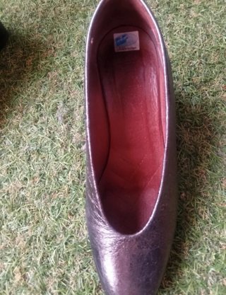 Zapatos cobrizos súper cómodos Hispa