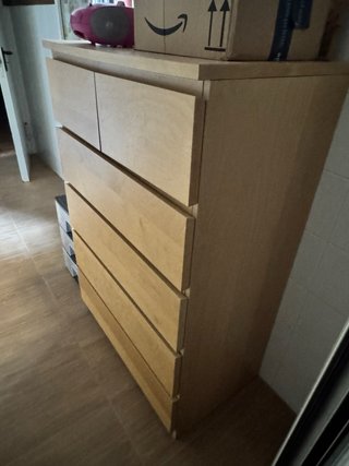 Cómoda de madera Ikea marrón