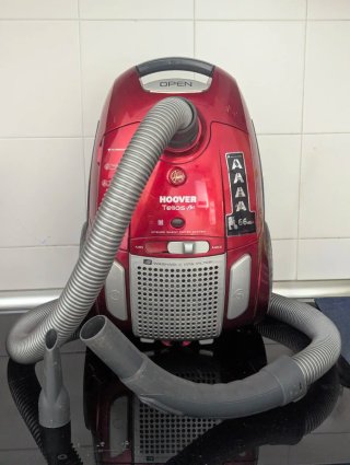 Aspiradora Hoover Telios Plus TE70 TE75011 Roja