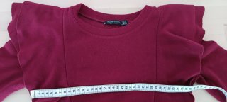Jersey Bershka con volantes
