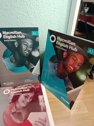 Lote inglés Macmillan English Hub A1 A2 + English