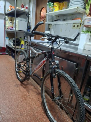 Bicicleta MTB Racer 26 Aluminio