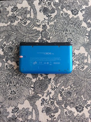 Nintendo 3DS XL multicolor