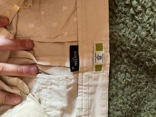 Pantalón beige