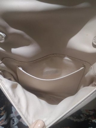 Bolso blanco cadena plateada. Regalo con vestido.