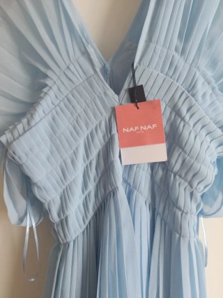 Vestido Naf Naf azul celeste nuevo