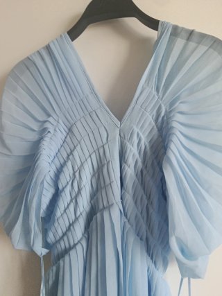 Vestido Naf Naf azul celeste nuevo