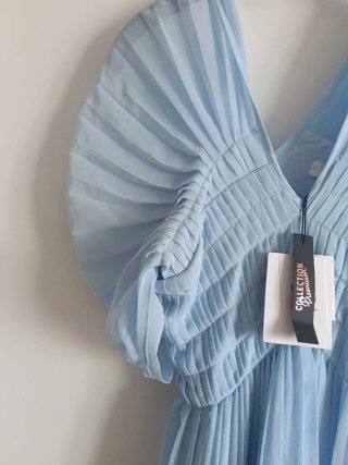 Vestido Naf Naf azul celeste nuevo