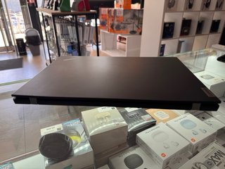 Portátil Lenovo ThinkPad AMD Ryzen 5 PRO