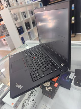 Portátil Lenovo ThinkPad AMD Ryzen 5 PRO