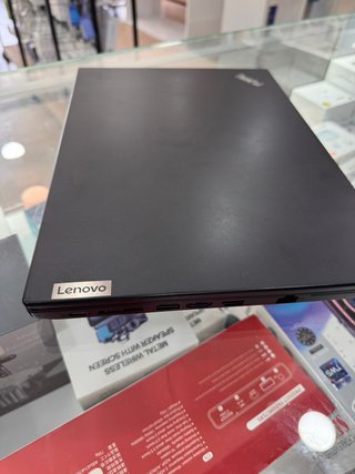 Portátil Lenovo ThinkPad AMD Ryzen 5 PRO