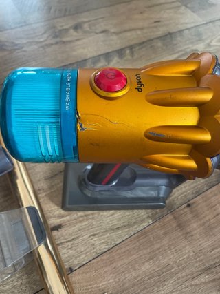 Dyson V12 Aspiradora Inalámbrica