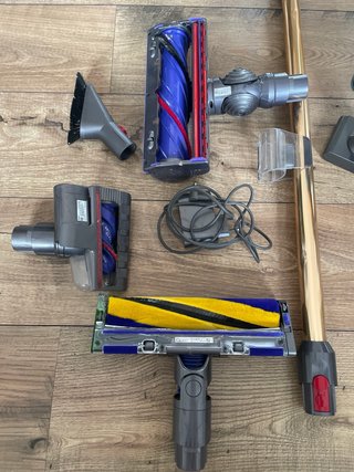 Dyson V12 Aspiradora Inalámbrica