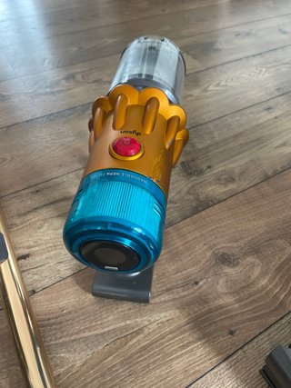 Dyson V12 Aspiradora Inalámbrica