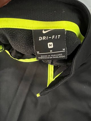 Sudadera Nike Negra y Verde Cremallera