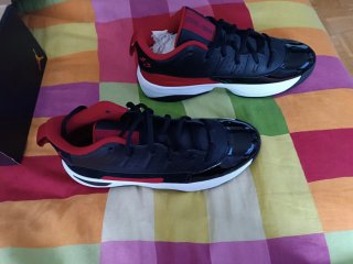 Zapatillas Jordan Nuevas Talla 44
