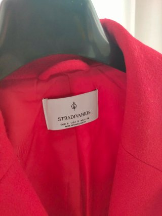 Abrigo oversize rojo Stradivarius Talla S